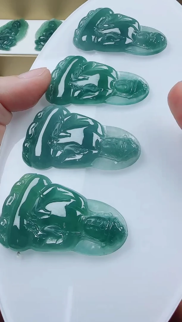 翡翠未镶嵌颈饰素衣多样性发其一