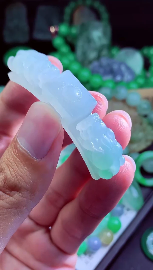 未镶嵌定制翡翠安*?翡翠毛货定制