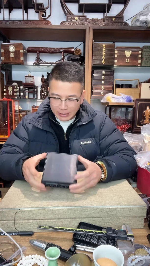 乌木类书架225紫光檀正方底座大号   瑕疵