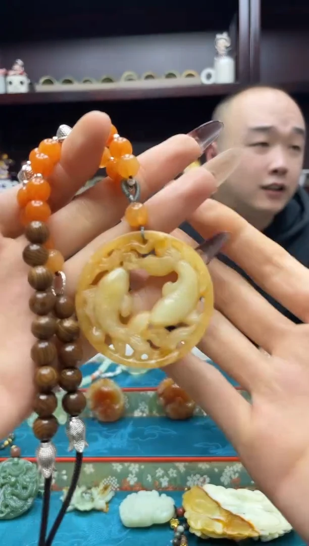 未镶嵌岫玉吊坠·