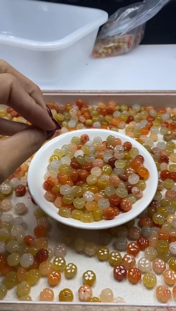 【闪购商品】玛瑙/玉髓颈饰未镶嵌w860三彩金丝玉扁南瓜10mm*15颗