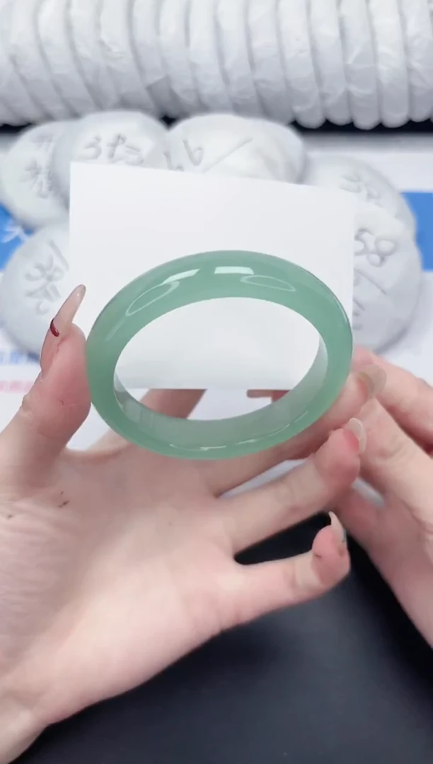 未镶嵌手镯石英质玉77-60.2TL