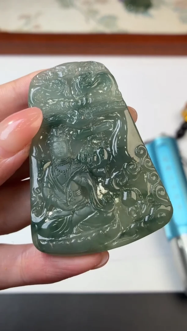 未镶嵌挂件翡翠305935    多人