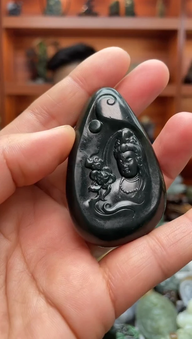 未镶嵌和田玉把件1