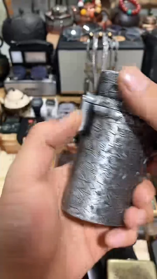 瓷片闪购商品  如图所示