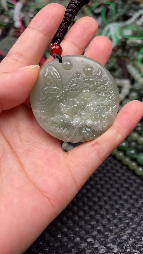 和田玉未镶嵌颈饰1