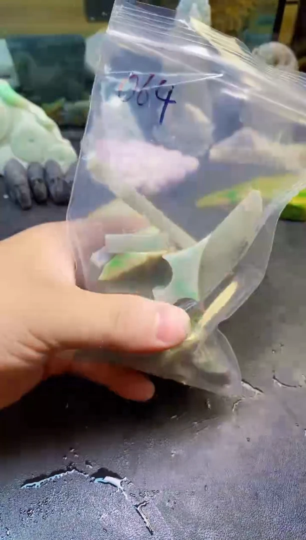 翡翠挂件未镶嵌古*玩天然翡翠