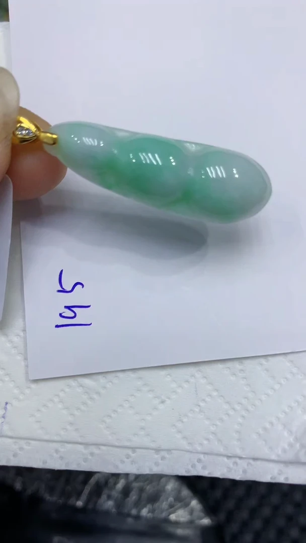 颈饰未镶嵌翡翠缅甸A货翡翠