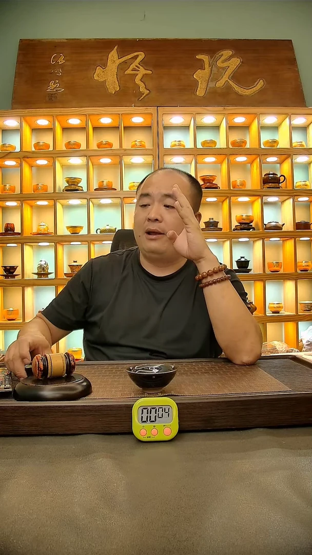 茶盏?****呆73.。。。。。