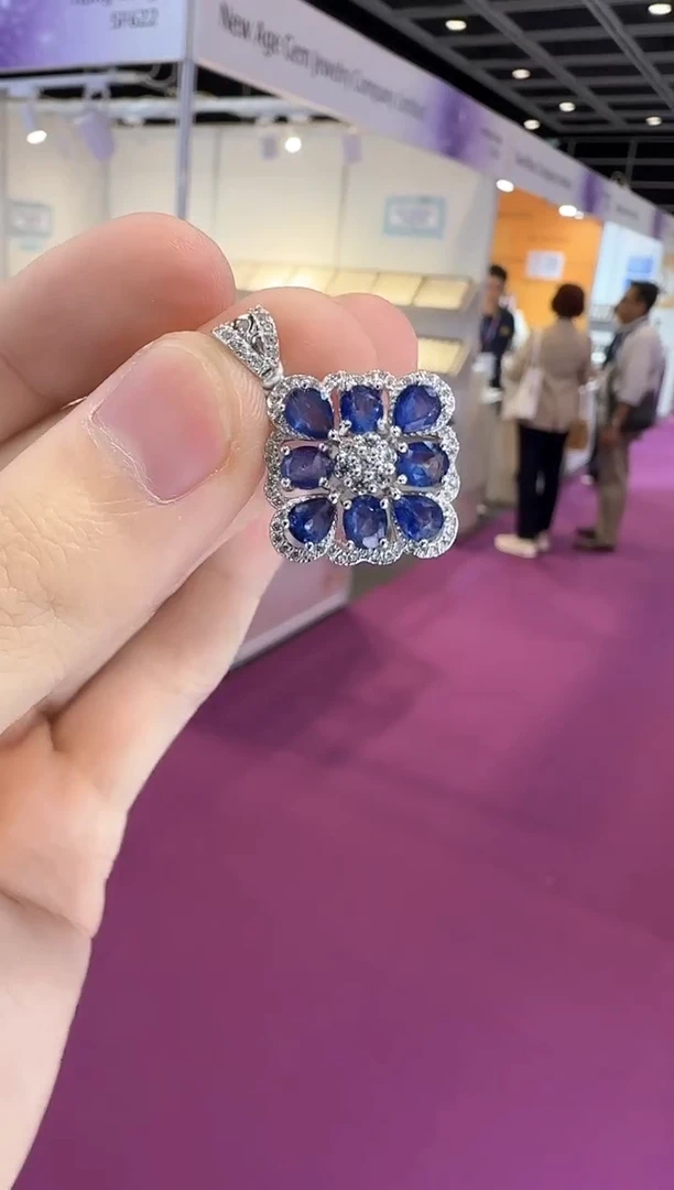 颈饰蓝宝石银S925镶嵌皇家蓝吊坠