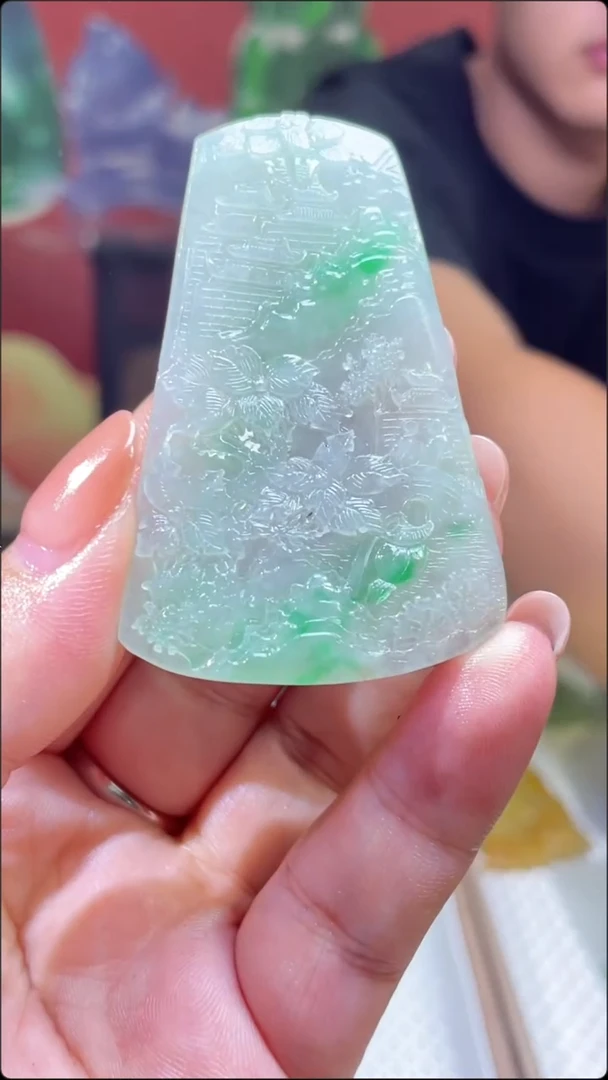 定制翡翠未镶嵌山水