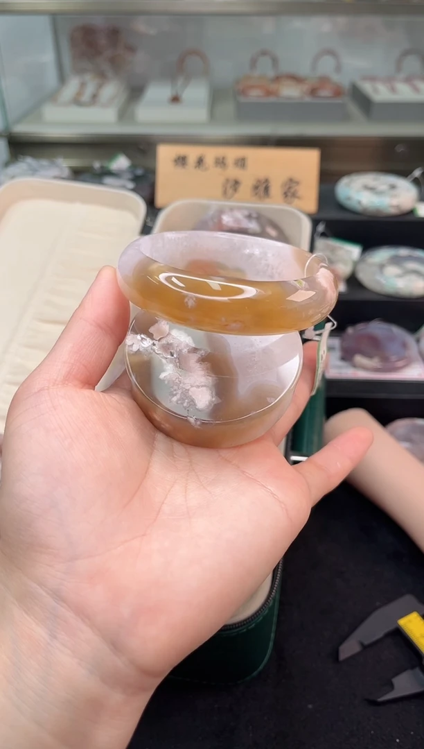 未镶嵌手镯石英质玉62圈口（赠品镯心）6360174