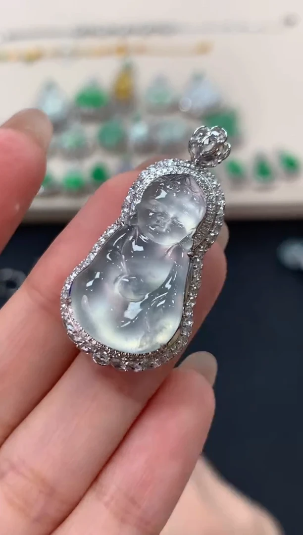 翡翠18K金镶嵌吊坠(不含链)宝宝佛吊坠35000