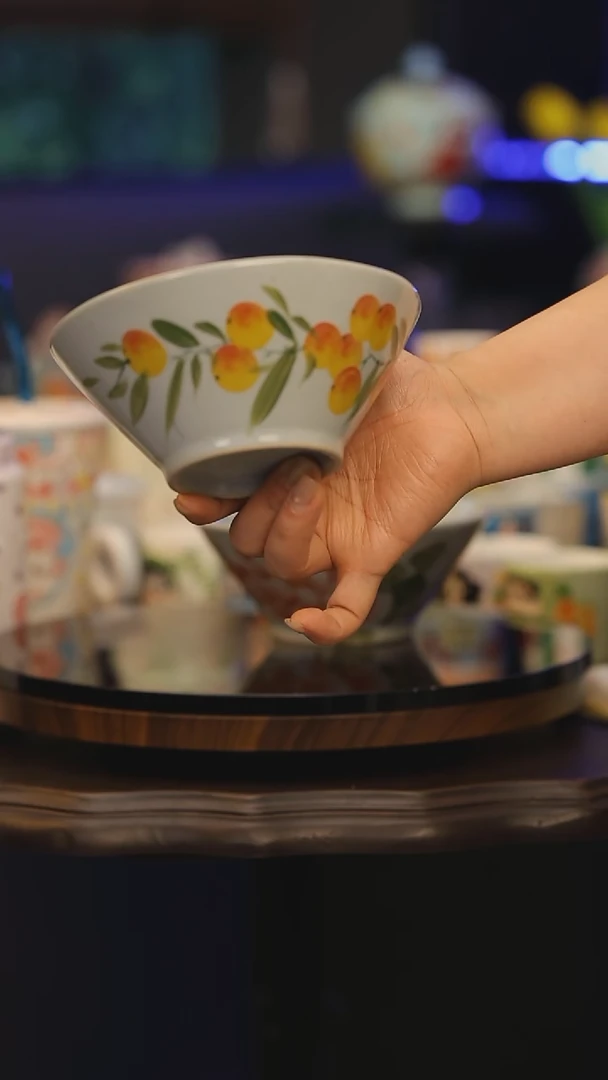 【闪购商品】摆件景德镇釉下彩绘设计师款式陶瓷