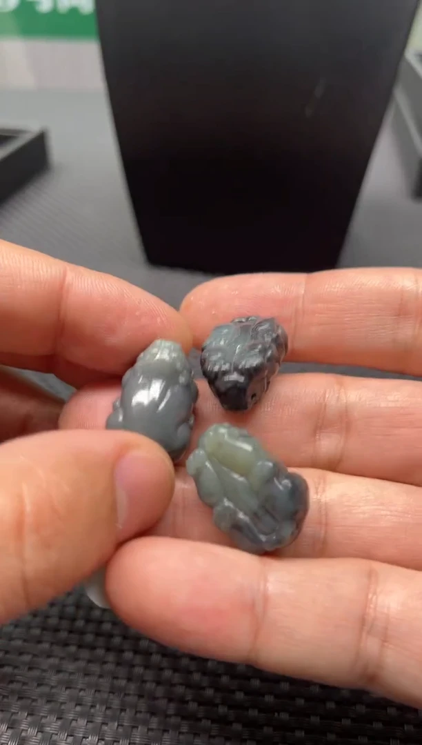 【闪购商品】和田玉挂件未镶嵌多样性发1件