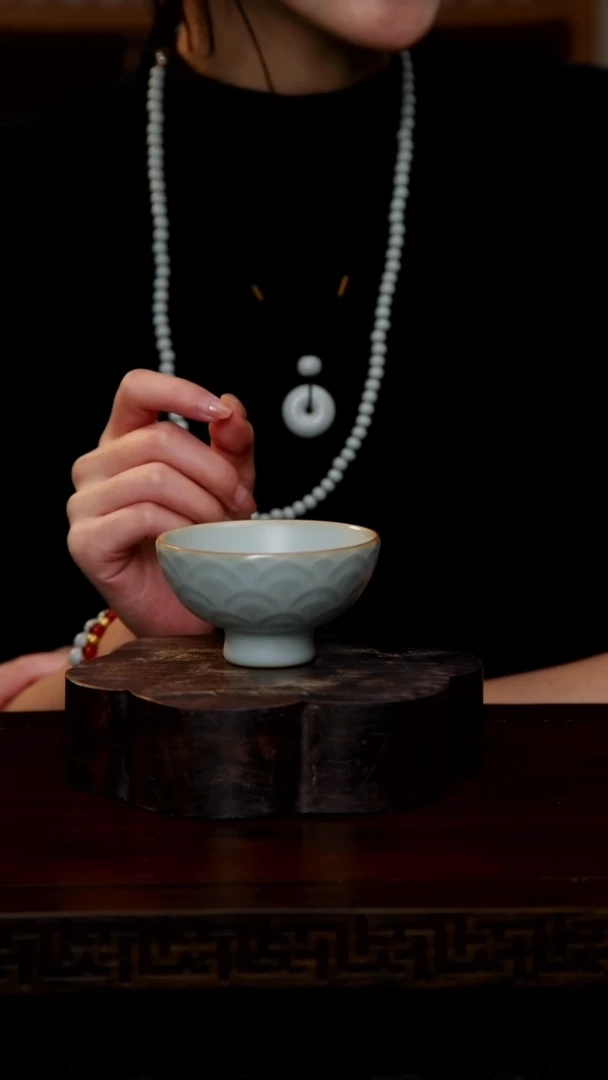 杯上新钜惠！玉鳞杯1只