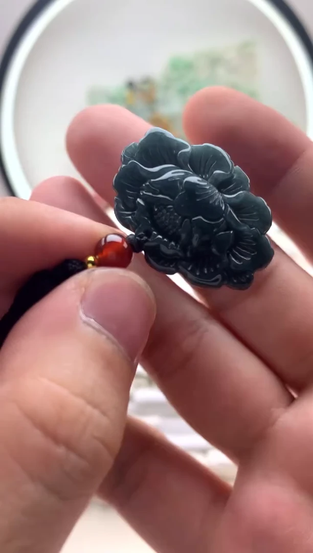 颈饰未镶嵌翡翠花开富贵
