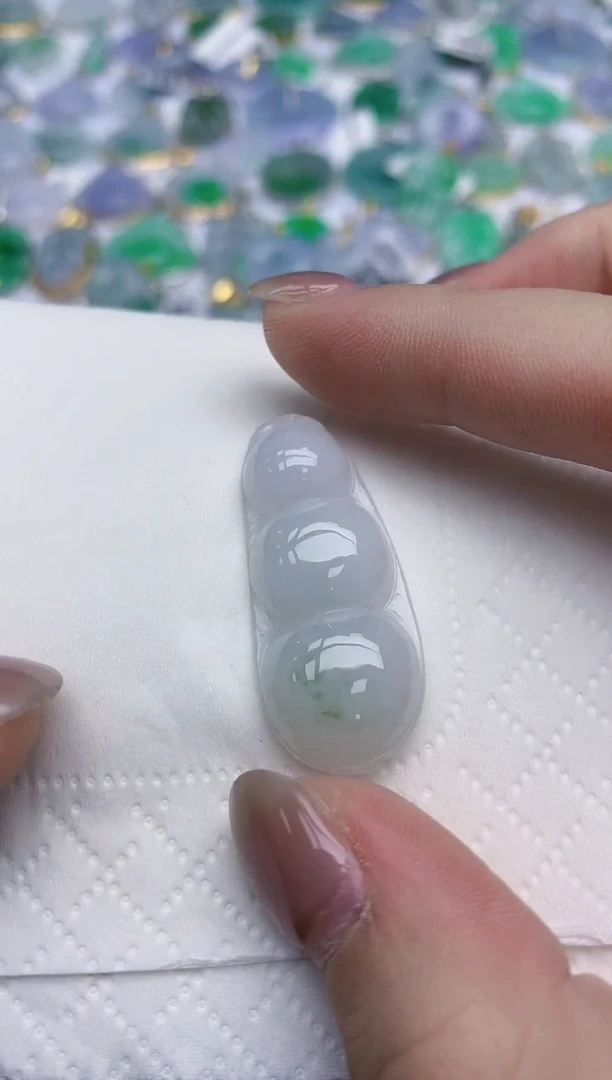 【闪购商品】翡翠颈饰未镶嵌天然翡翠A货