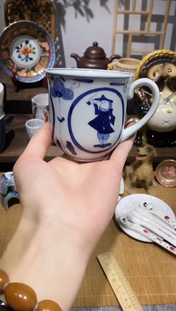 瓷片荷兰人手绘马克杯