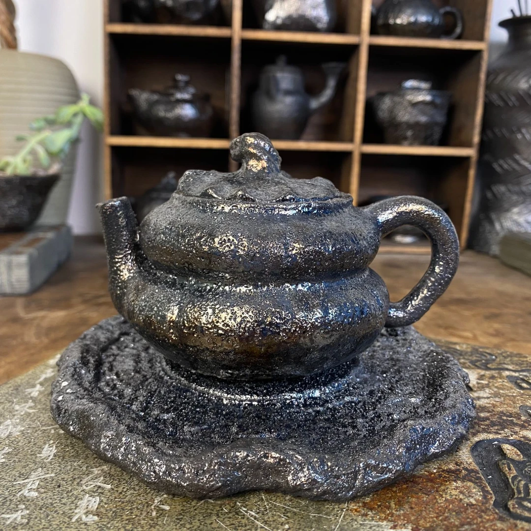 【柿柿如意】荥经黑砂馒头窑还原炭烧手工制作砂器柿子壶