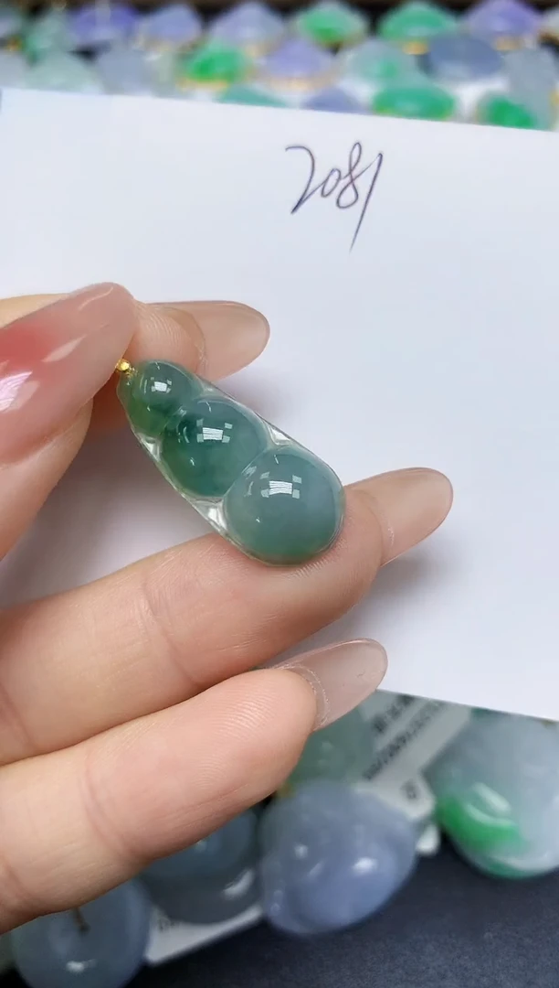 翡翠未镶嵌颈饰 天然缅甸翡翠A货