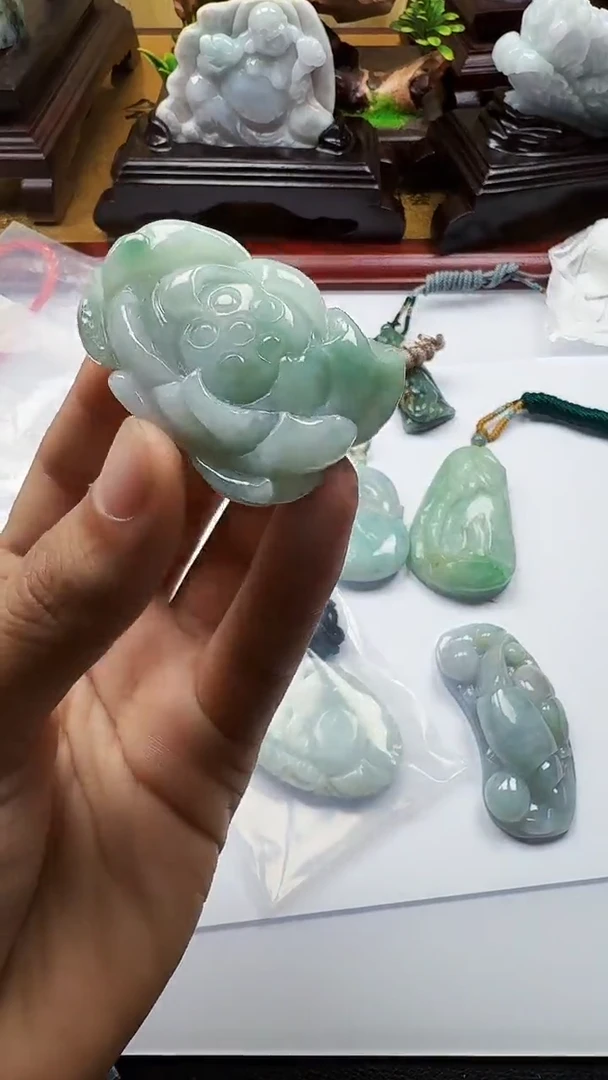 吊坠(不含链)未镶嵌翡翠1