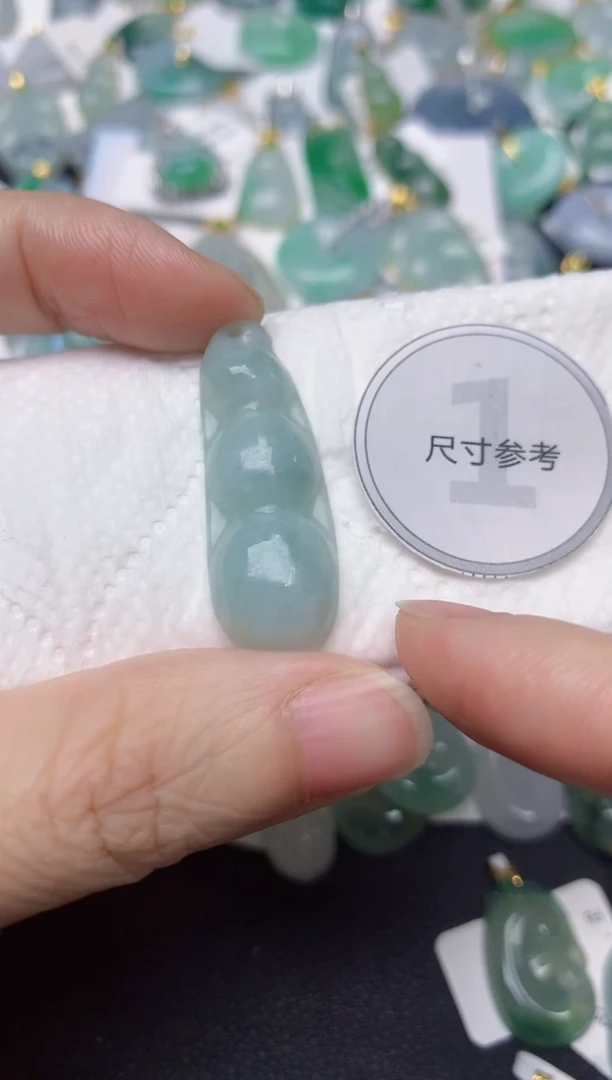 颈饰未镶嵌翡翠天然缅甸A货翡翠