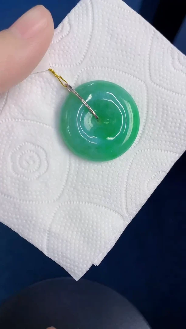 颈饰18K金镶嵌翡翠天然翡翠缅甸A货
