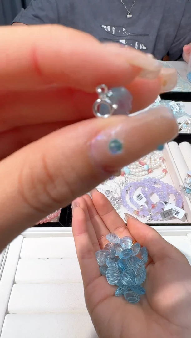 【闪购商品】海蓝宝石手链银S925镶嵌A019海蓝宝贝壳吊坠