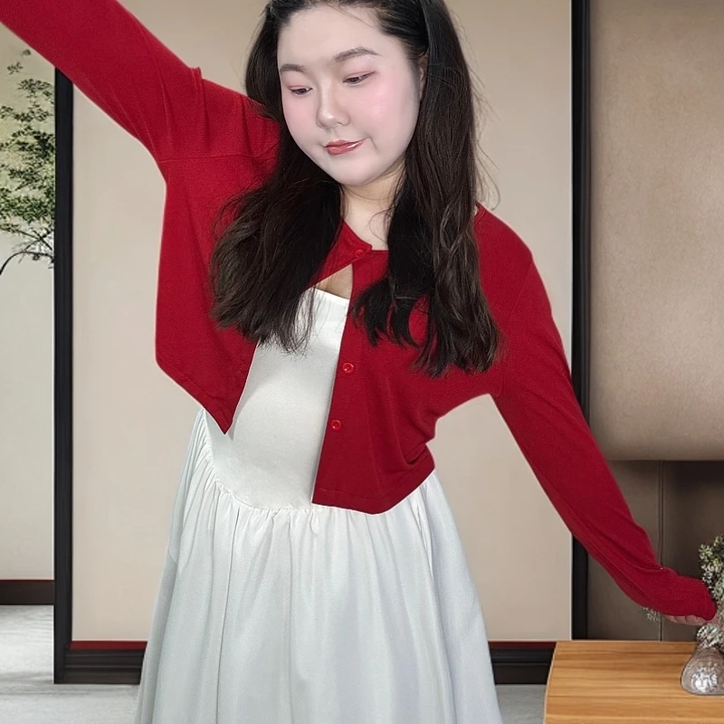 韩系温柔风白色连衣裙微胖女生时尚穿搭