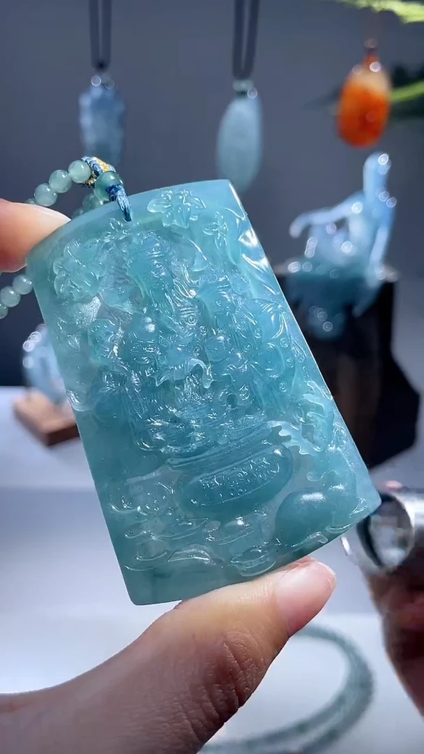 颈饰未镶嵌翡翠财神