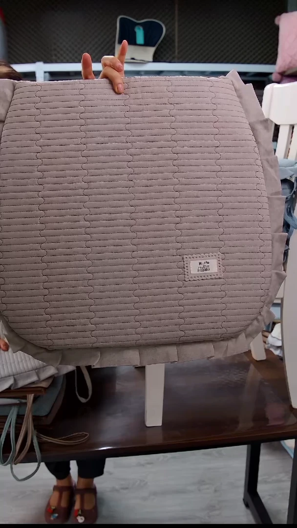 布竹节棉：4个米色