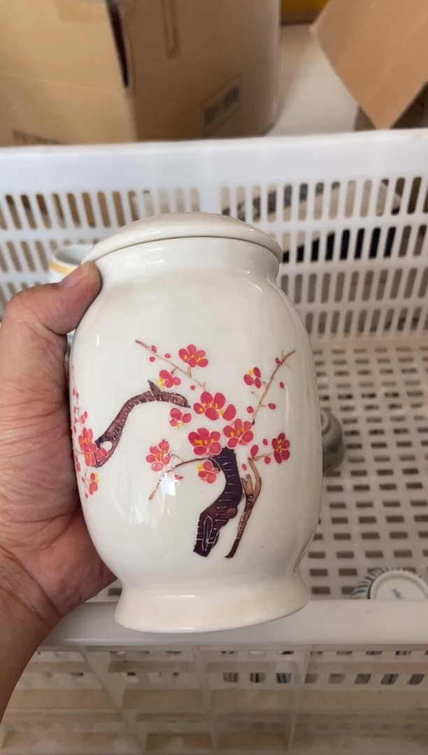 杯无运费险有瑕疵的摄影的产品有使用过的痕迹有点脏介意勿拍
