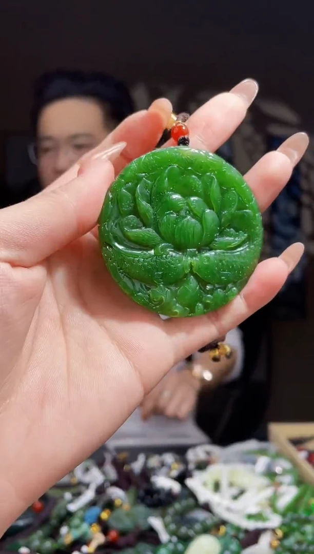 【闪购商品】和田玉颈饰未镶嵌拍一发一