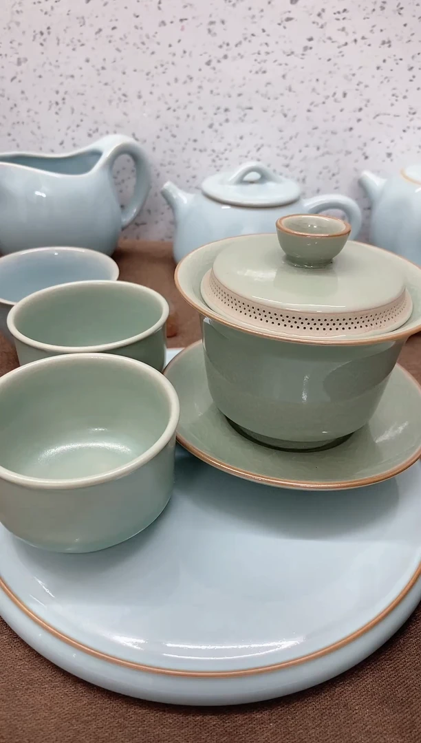 &*微瑕翠绿唇口杯+全品翠绿唇口杯+豆绿悬停盖碗