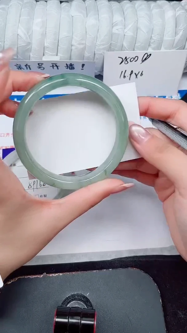 未镶嵌手镯石英质玉87-62/63