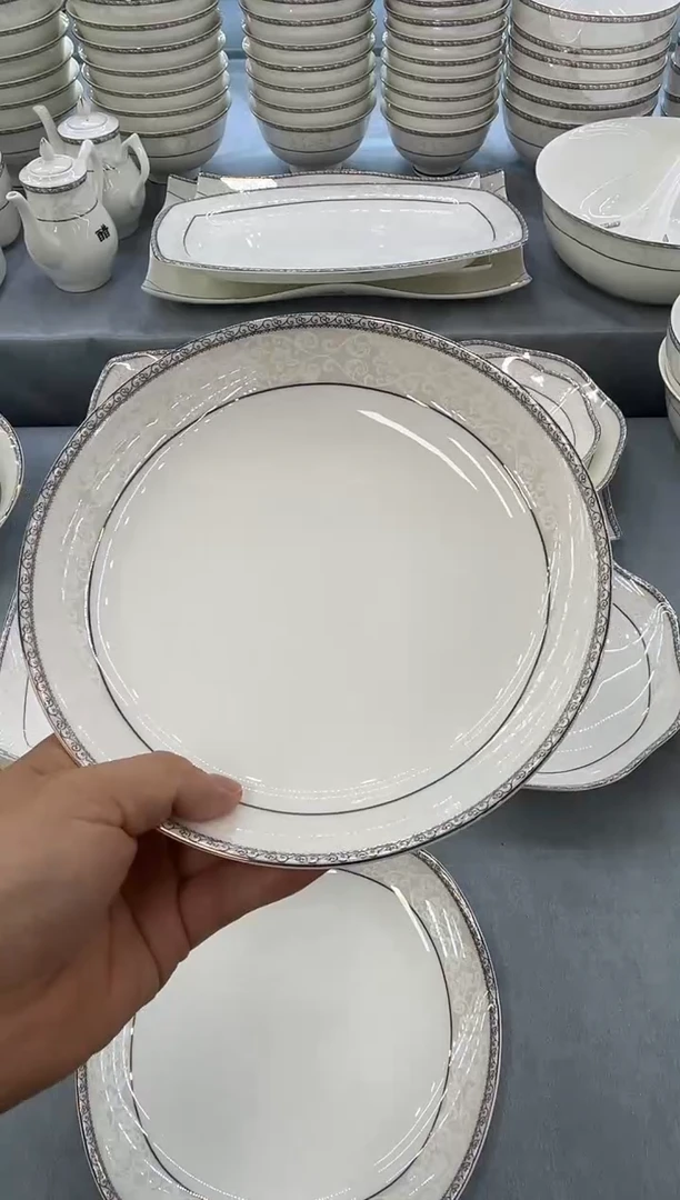 骨瓷玲珑8饭4个