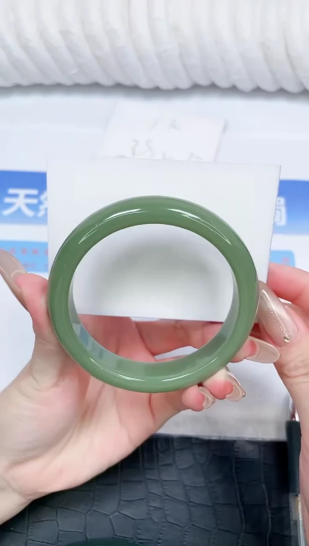 石英质玉手镯未镶嵌24-61.5