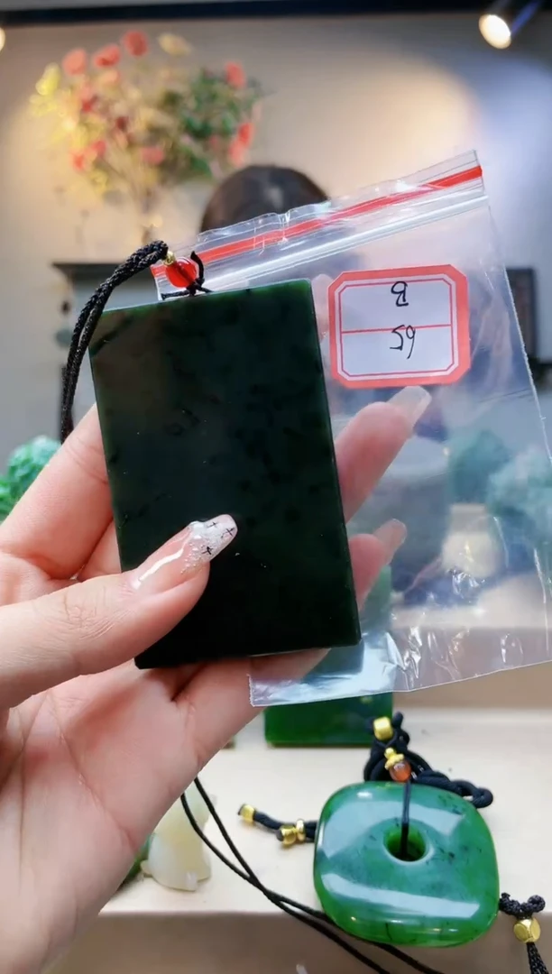 【闪购商品】和田玉挂件未镶嵌1