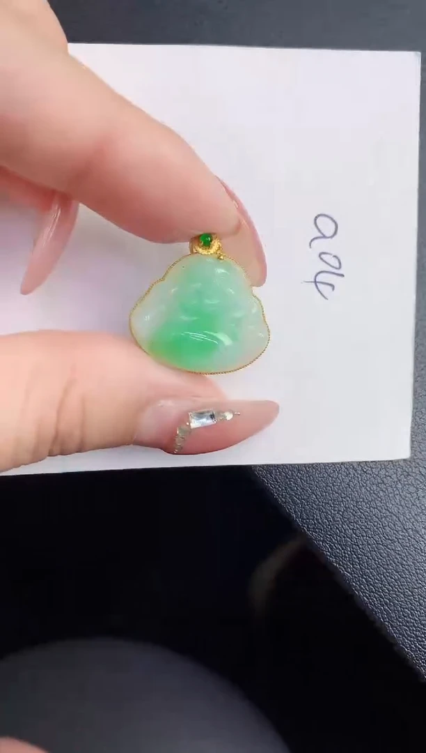 【闪购商品】翡翠颈饰18K金镶嵌000000000000