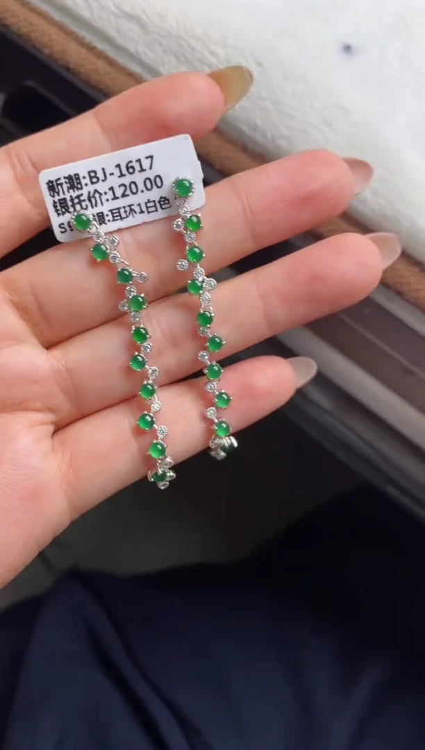 银S925镶嵌戒指翡翠小***?天然A货翡翠