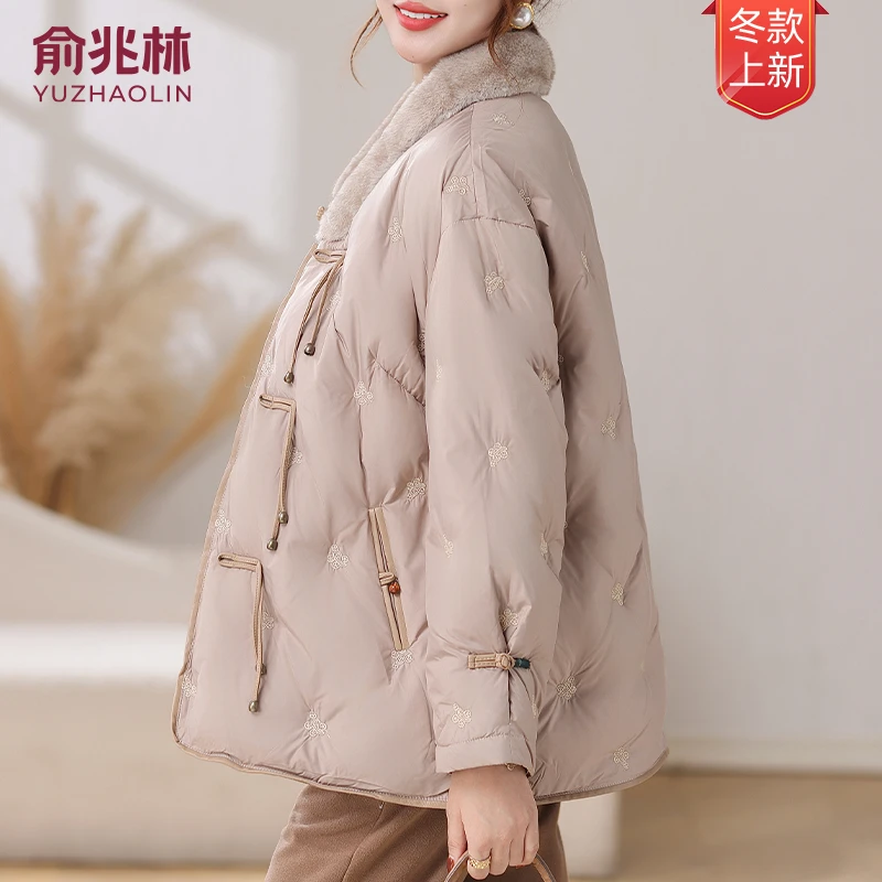 俞兆林25秋冬款时尚保暖气质90白鸭绒中老年女装国风刺绣羽绒服