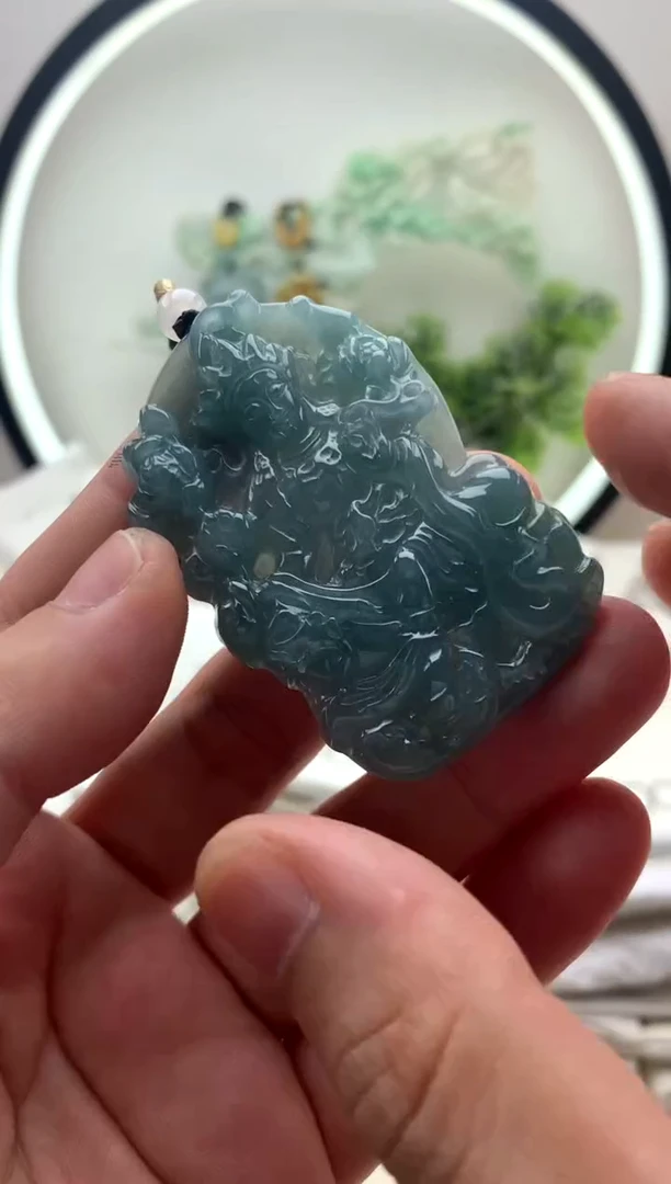 颈饰未镶嵌翡翠度母观音