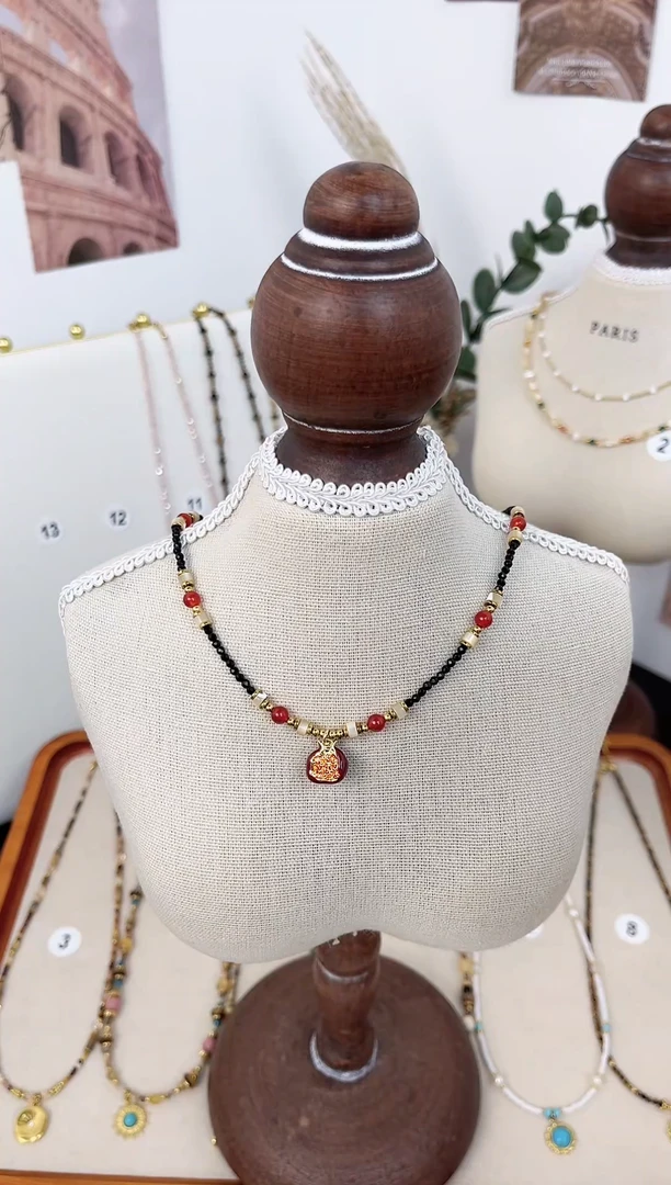 项链钛钢石英质玉1号夜石榴