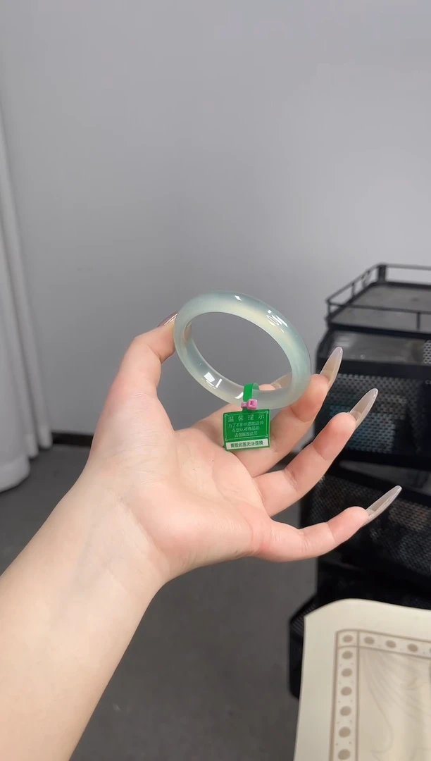 手镯玛瑙/玉髓未镶嵌56圈