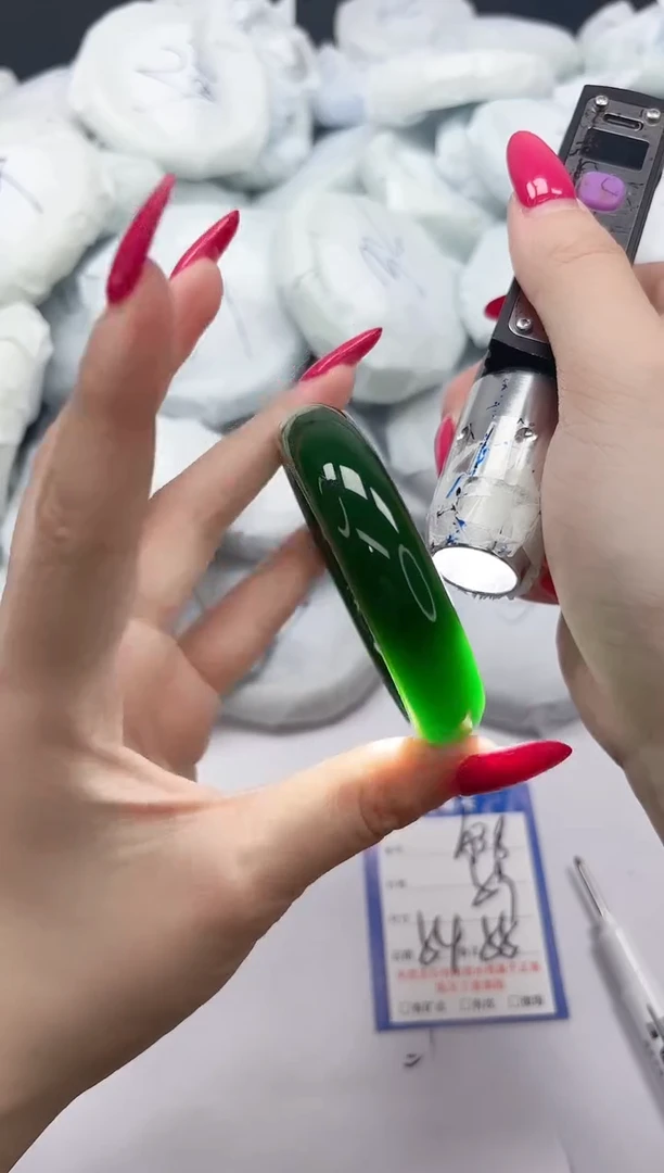 未镶嵌手镯石英质玉A38/5455