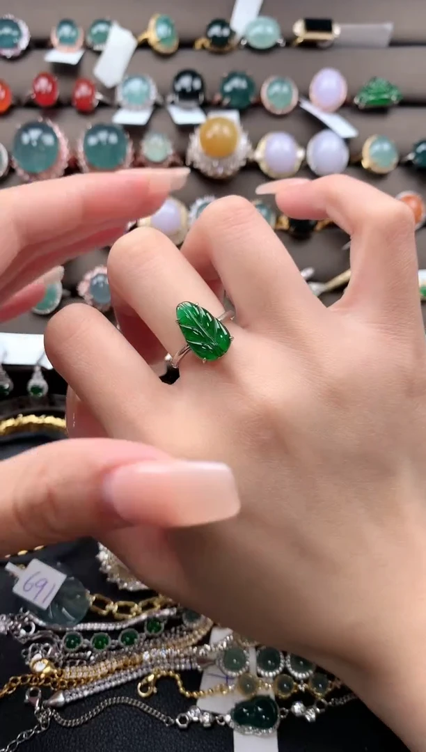 【闪购商品】翡翠戒指银S925镶嵌31232131