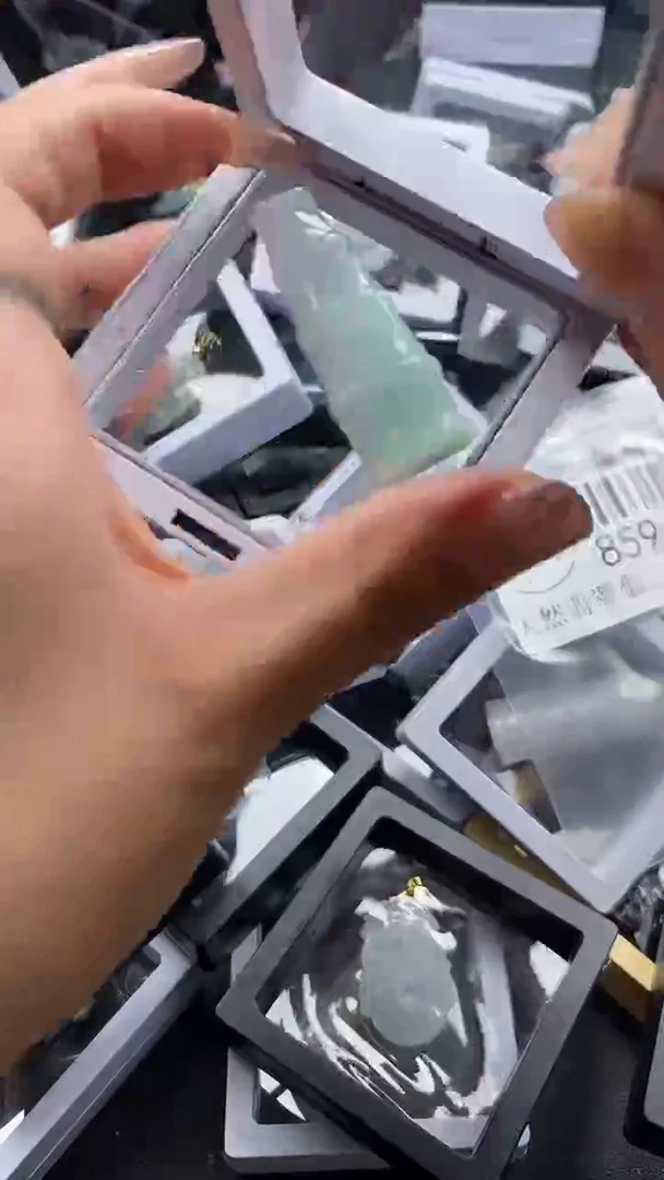 吊坠(不含链)未镶嵌翡翠8596