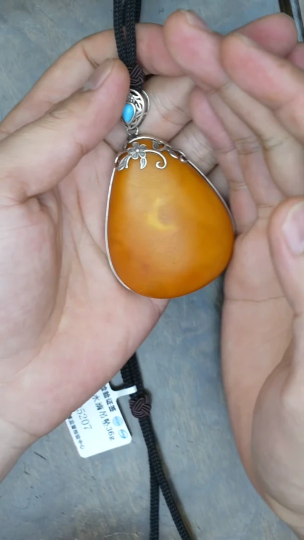 【闪购商品】琥珀裸石银S925镶嵌老蜡水滴吊坠