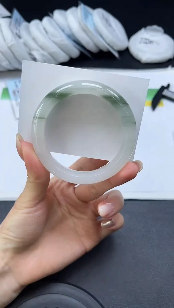 未镶嵌手镯石英质玉039-5455